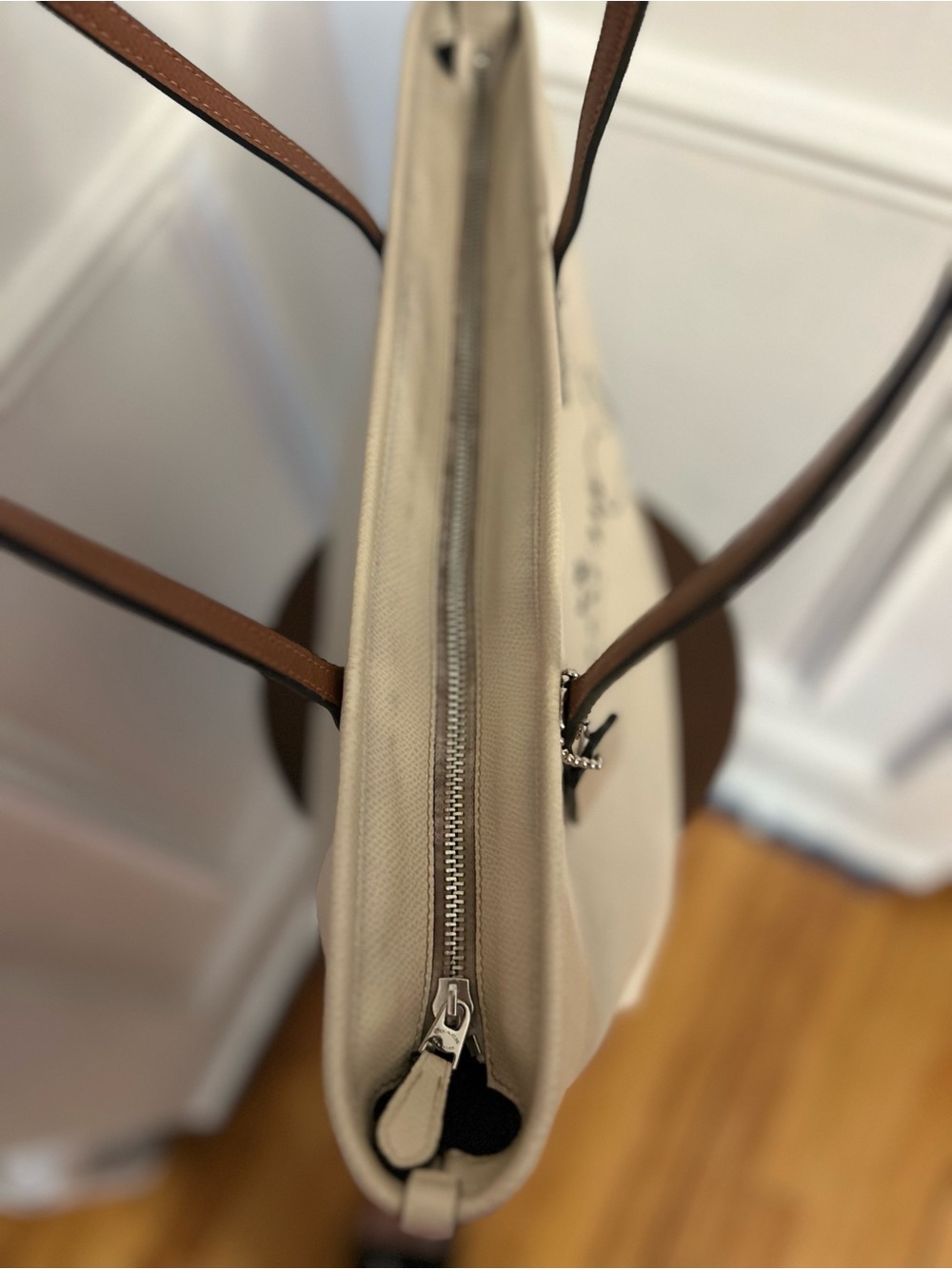 Coach x Peanuts Snoopy City Zip Tote - Picture 7 of 13